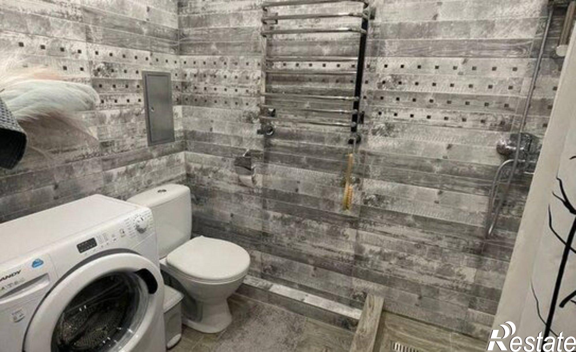 Купить квартиру за 15 000 000 рублей на ул Витебская, 12 6/1