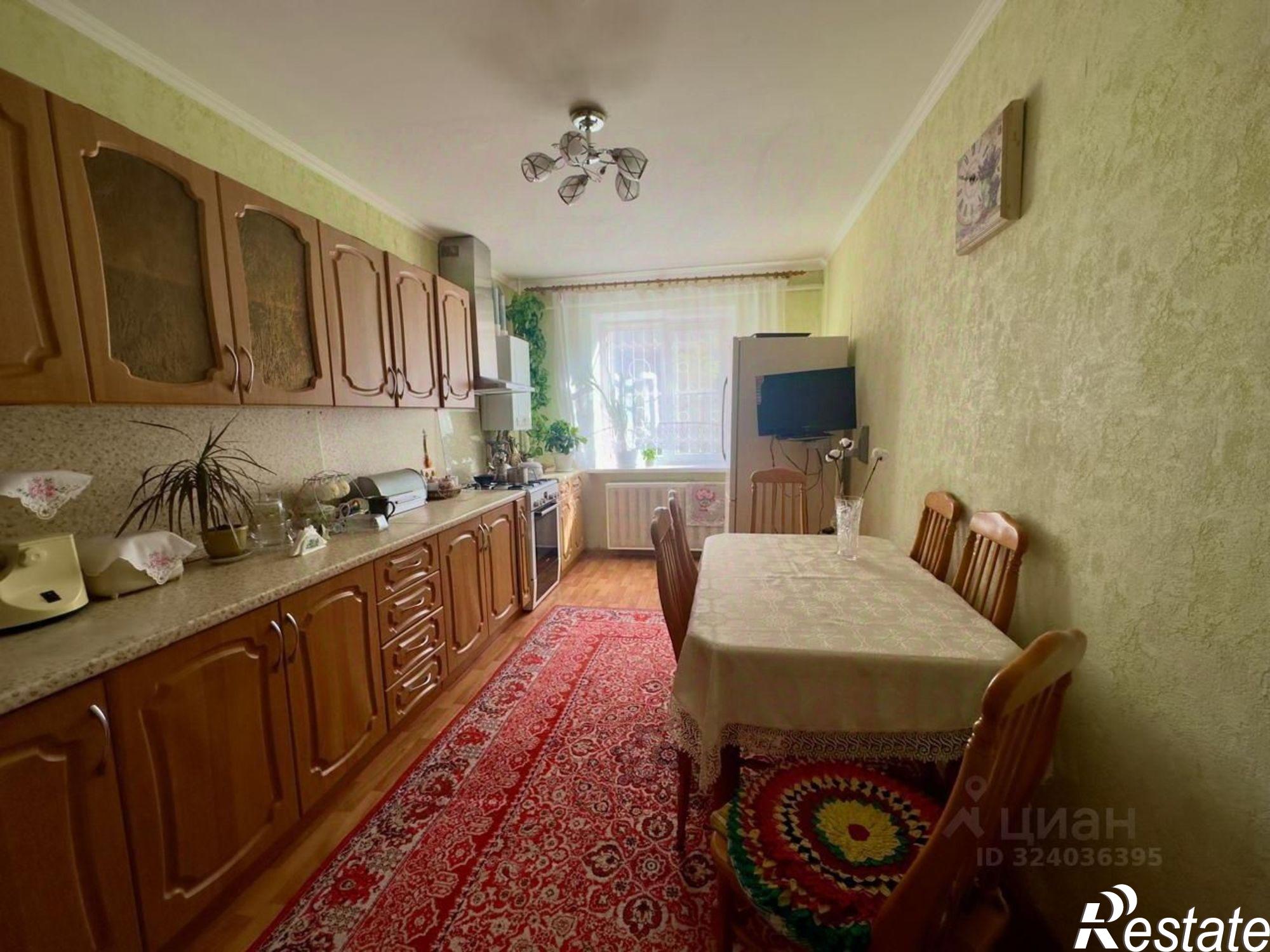 Купить квартиру за 12 000 000 рублей на Янтарная улица, 4