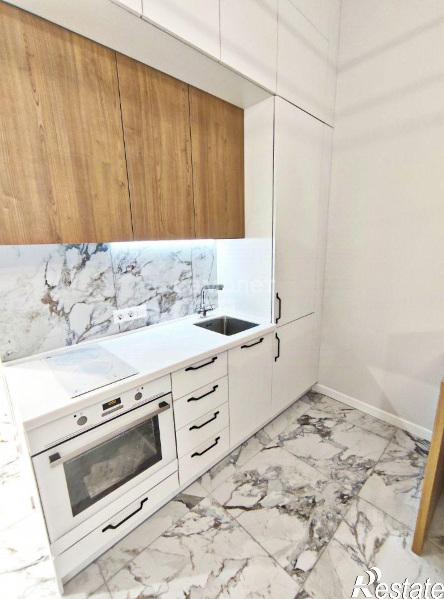 Купить квартиру за 18 799 000 рублей на Крымская улица, 3 к4