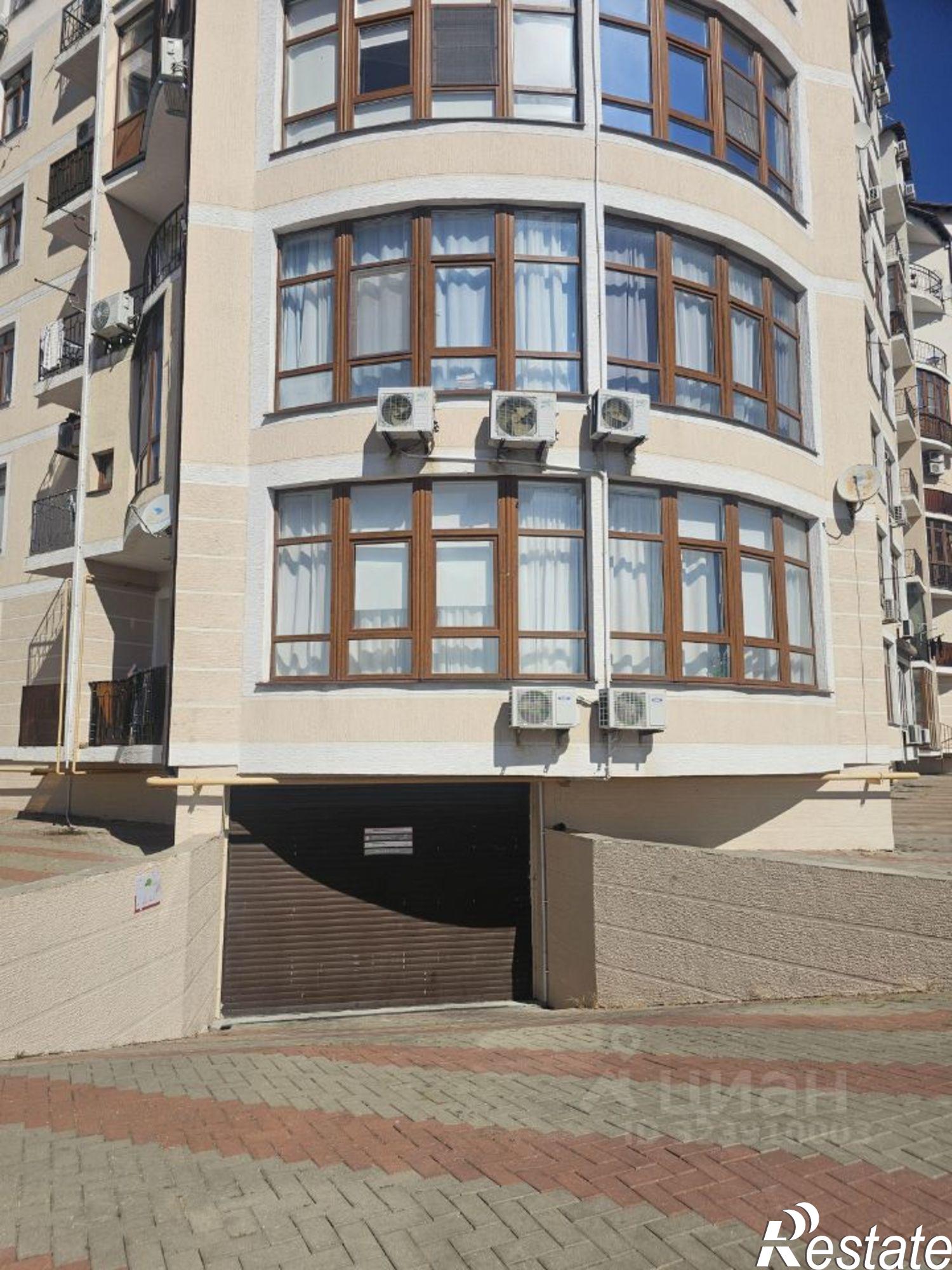 Купить гараж, место в паркинге за 3 600 010 рублей на Крымская улица, 19/7