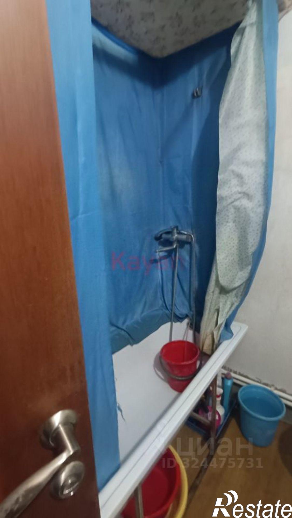 Купить гараж, место в паркинге за 3 700 000 рублей на Центральная площадь, 1