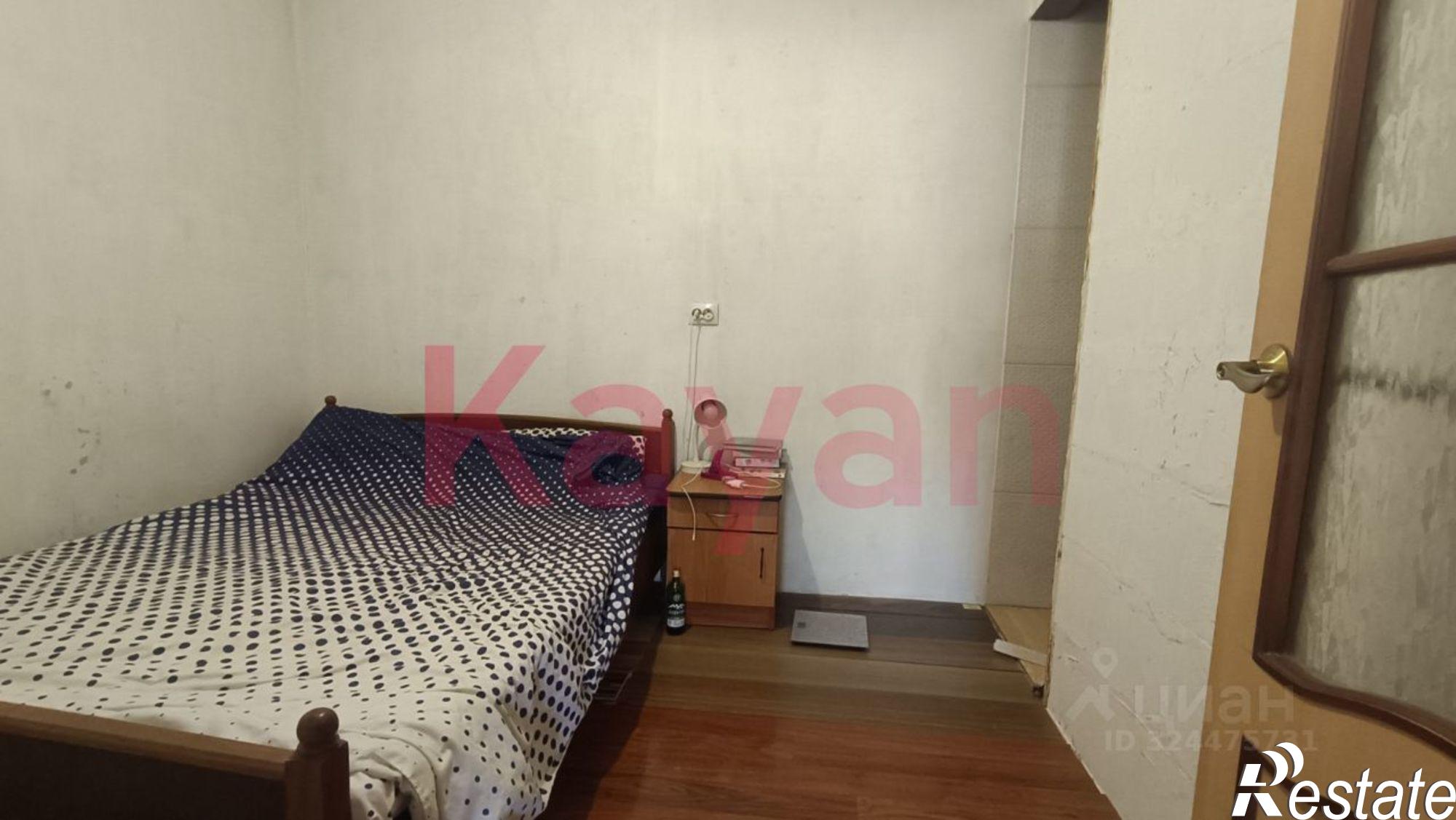 Купить гараж, место в паркинге за 3 700 000 рублей на Центральная площадь, 1