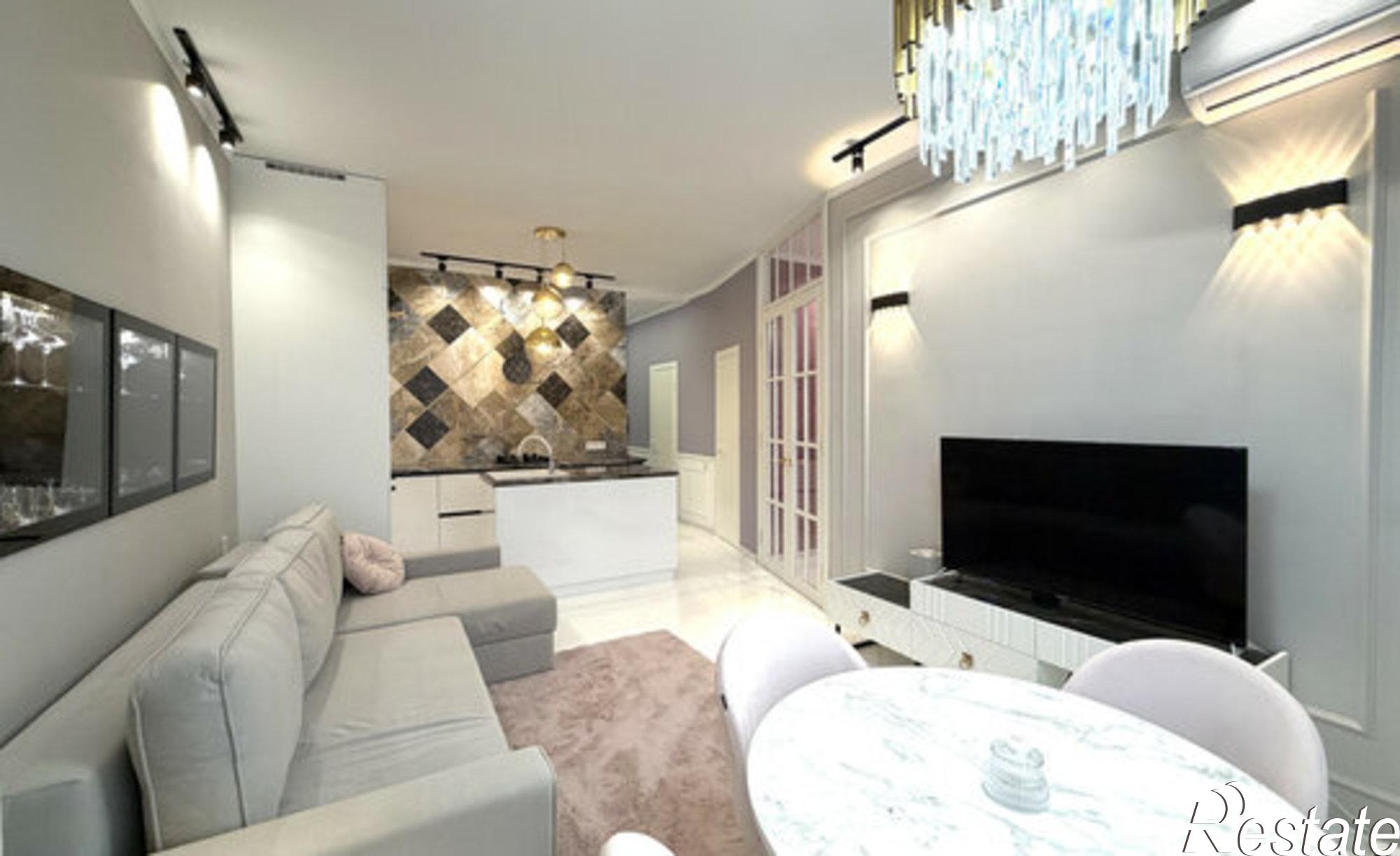 Купить квартиру за 13 000 000 рублей на Витебская улица, 12 к7