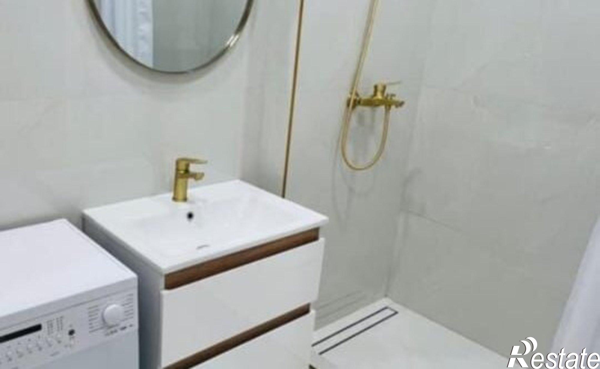 Купить квартиру за 15 500 000 рублей на Пионерская улица, 4