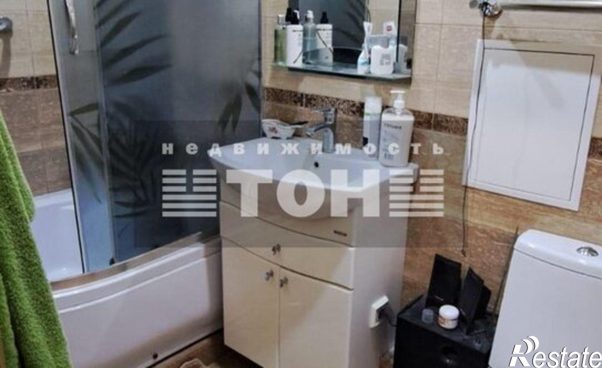 Купить квартиру за 8 370 000 рублей на ул Маршала Жукова, 1 4