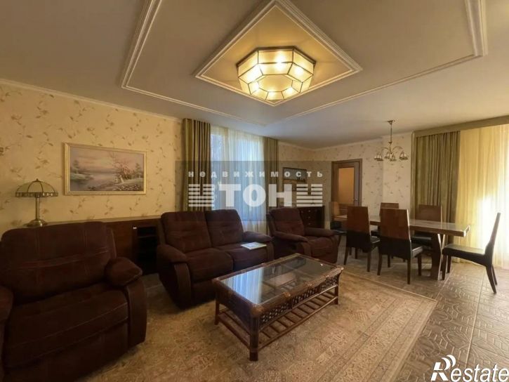 4-комн квартира ул. Революционная, д. 47, корп.3