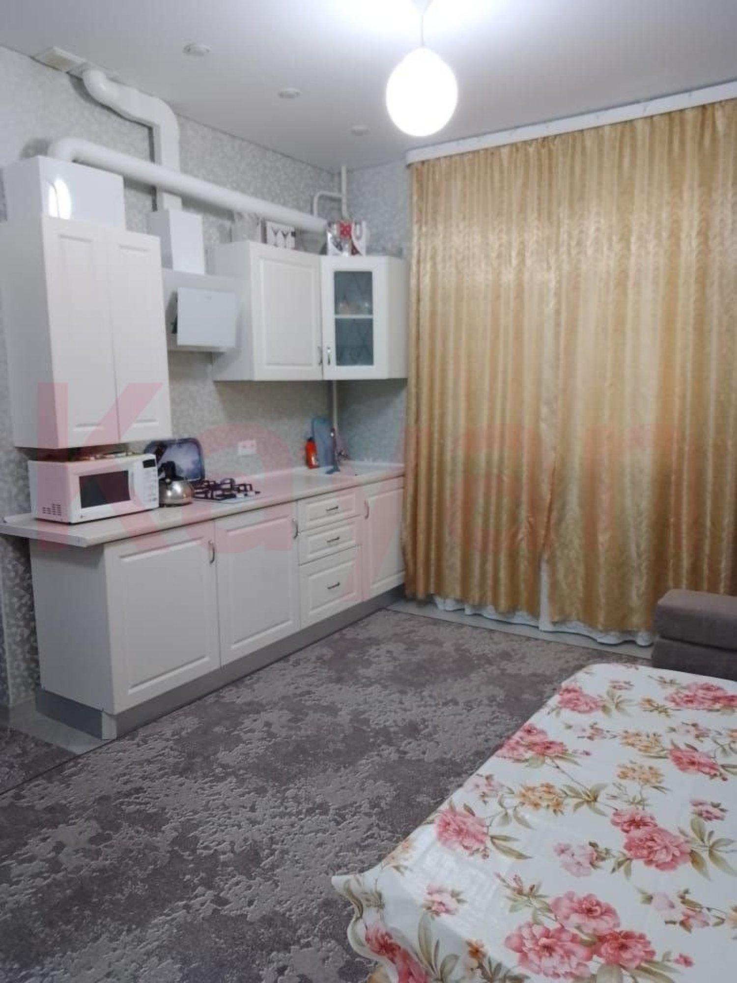 Купить квартиру за 12 500 000 рублей на Кустодиева ул.