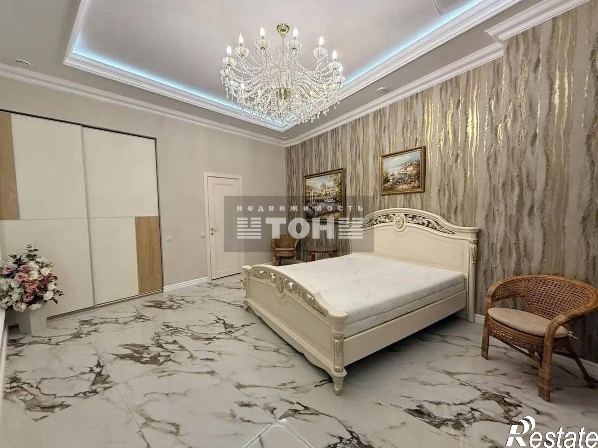 Купить квартиру за 55 000 000 рублей на ул. Крымская, д.3, корп.2