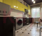 3-комн, 73кв м, этаж 1/4 Красная ул.