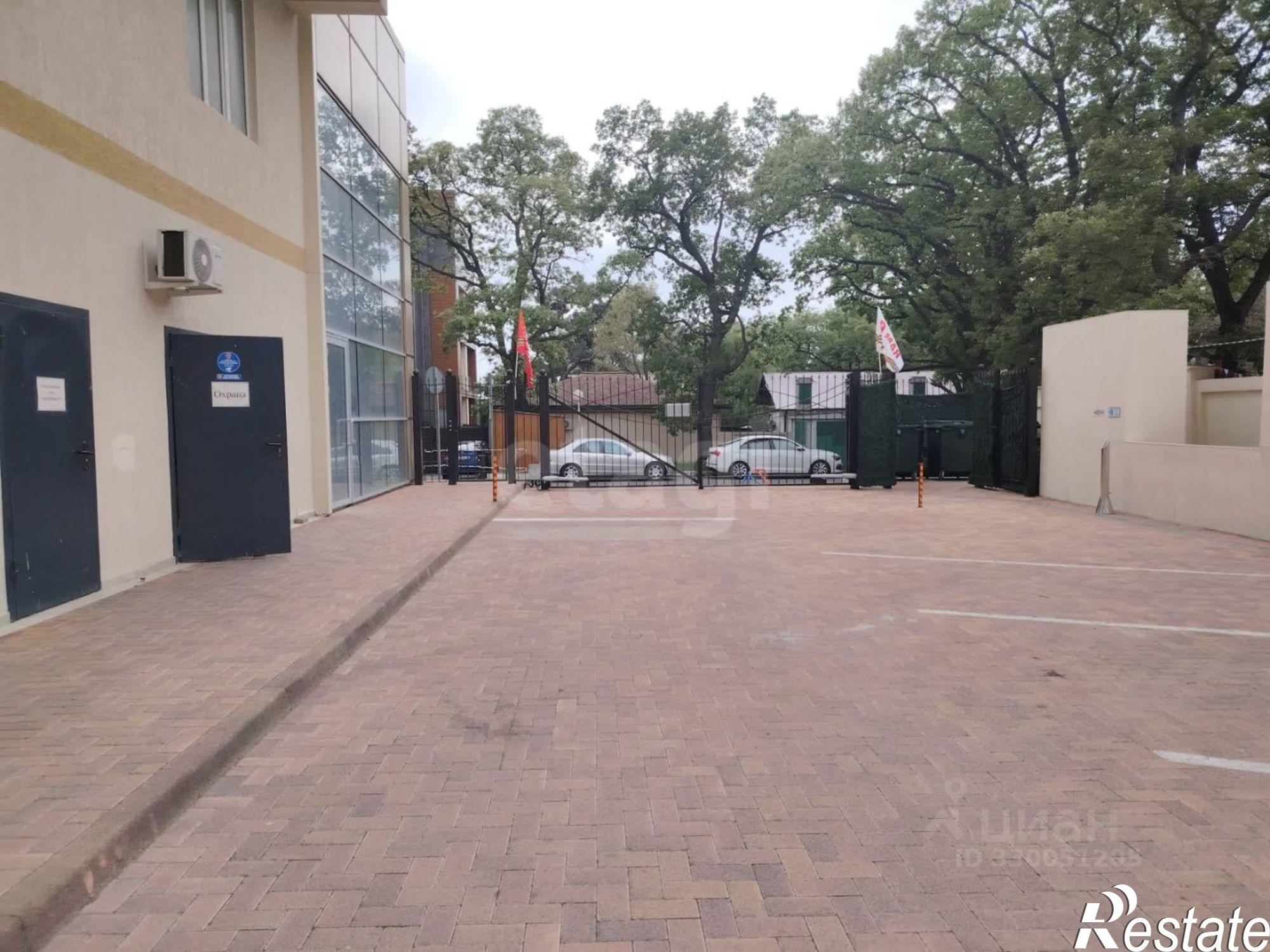 Купить гараж, место в паркинге за 5 835 840 рублей на улица Мира