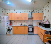 2-комн, 52кв м, этаж 2/3 Кирова ул.