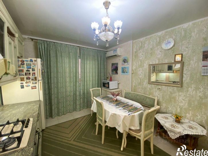 4-комн квартира улица Жуковского, 18,  д. 18