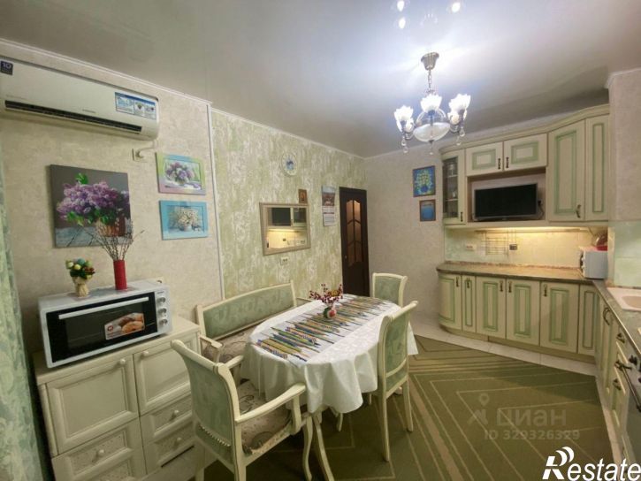 4-комн квартира улица Жуковского, 18,  д. 18