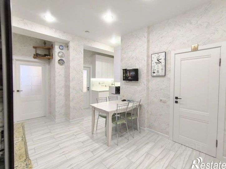 3-комн квартира ул Витебская, 8 11,  д. 8 11,  к. 11
