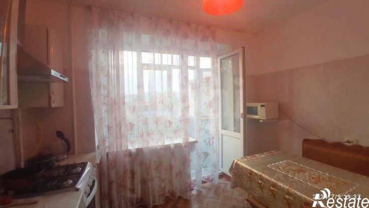 3-комн квартира ул Короленко, 6,  д. 6