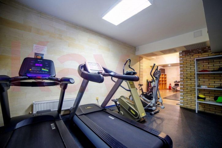 Помещение свободного назначения Розы Люксембург ул.