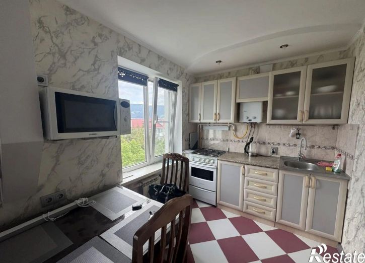2-комн квартира улица Гринченко, 38,  д. 38