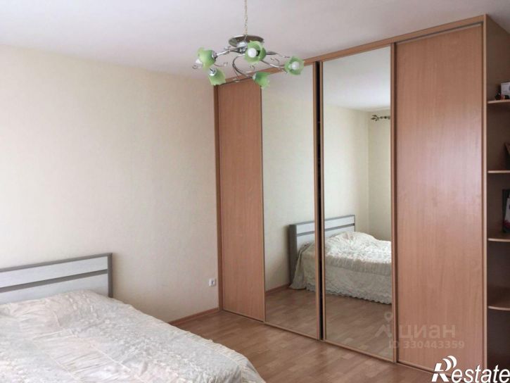 3-комн квартира ул Нахимова, 2,  д. 2