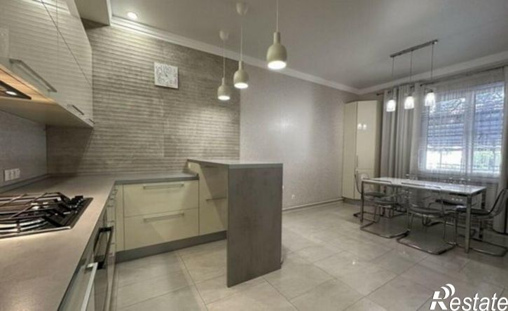 4-комн квартира Геленджикский проспект, 34,  д. 34