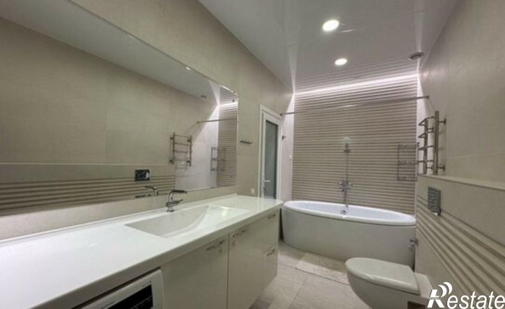 4-комн квартира Геленджикский проспект, 34,  д. 34