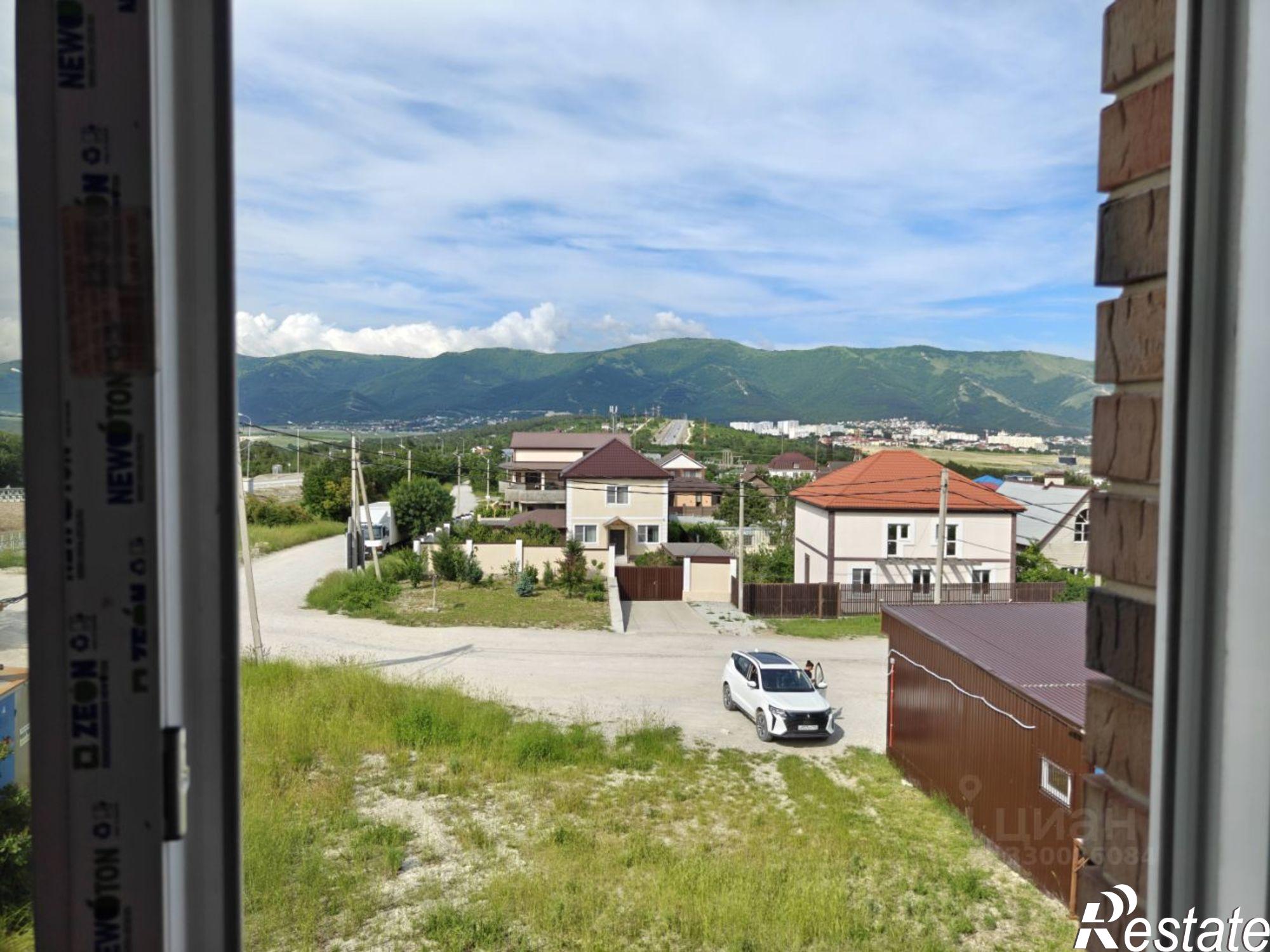 Купить дачу, дом, коттедж за 32 000 000 рублей на массив Садовый