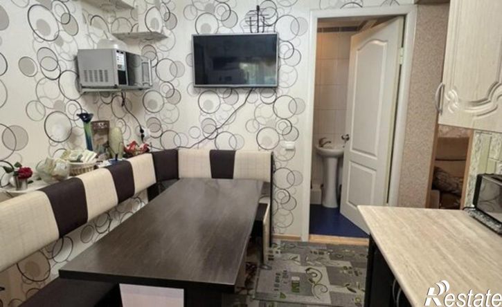 4-комн квартира ул Розы Люксембург, 52,  д. 52