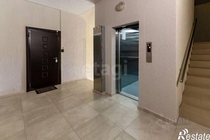 2-комн квартира Лазурная улица, 16,  д. 16