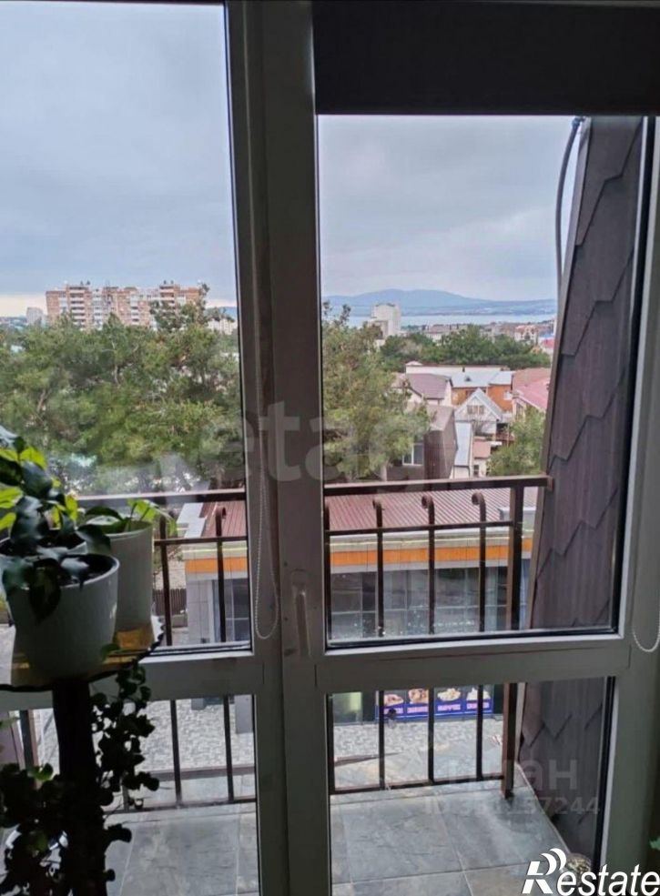 2-комн квартира Янтарная улица, 13,  д. 13
