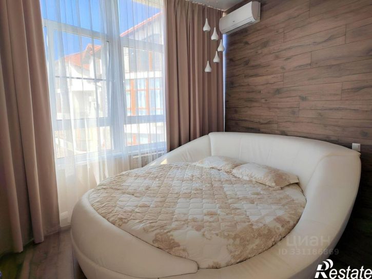 2-комн квартира ул Крымская, 22 20,  д. 22 20,  к. 20