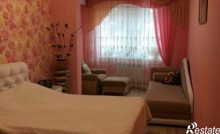 2-комн квартира ул Приморская, 1,  д. 1
