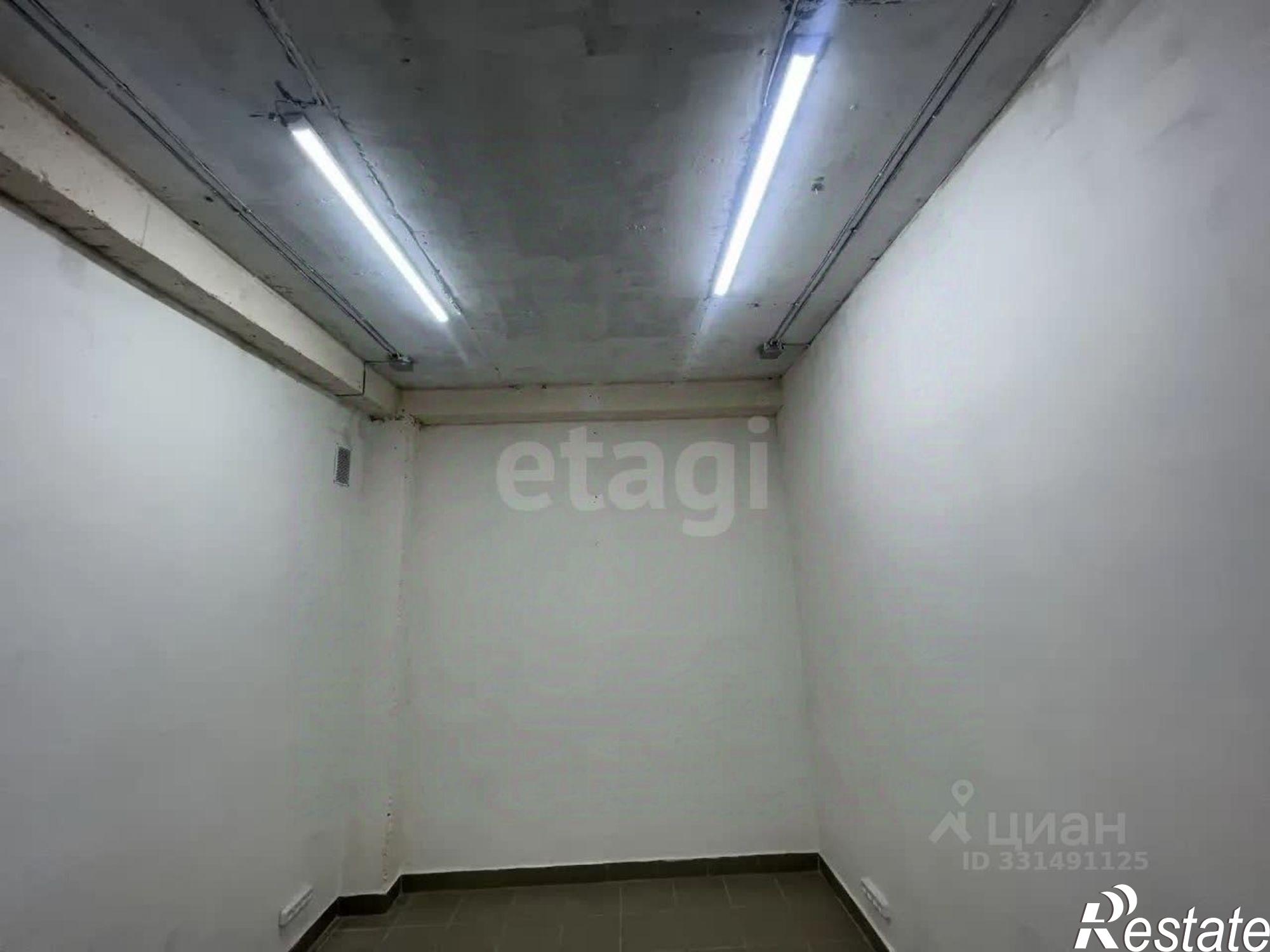 Купить гараж, место в паркинге за 4 154 510 рублей на ул Крымская, 19К