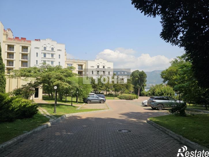 4-комн квартира ул. Революционная, д. 47, корп.4