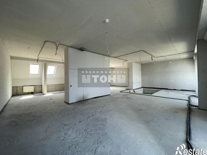 4-комн квартира ул. Революционная, д. 47