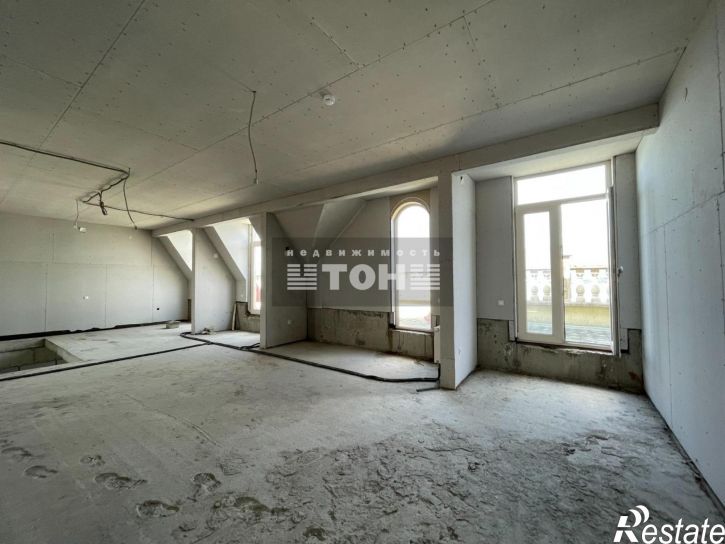 4-комн квартира ул. Революционная, д. 47
