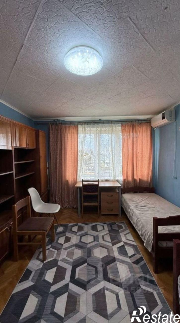 3-комн квартира улица Леселидзе, 8,  д. 8