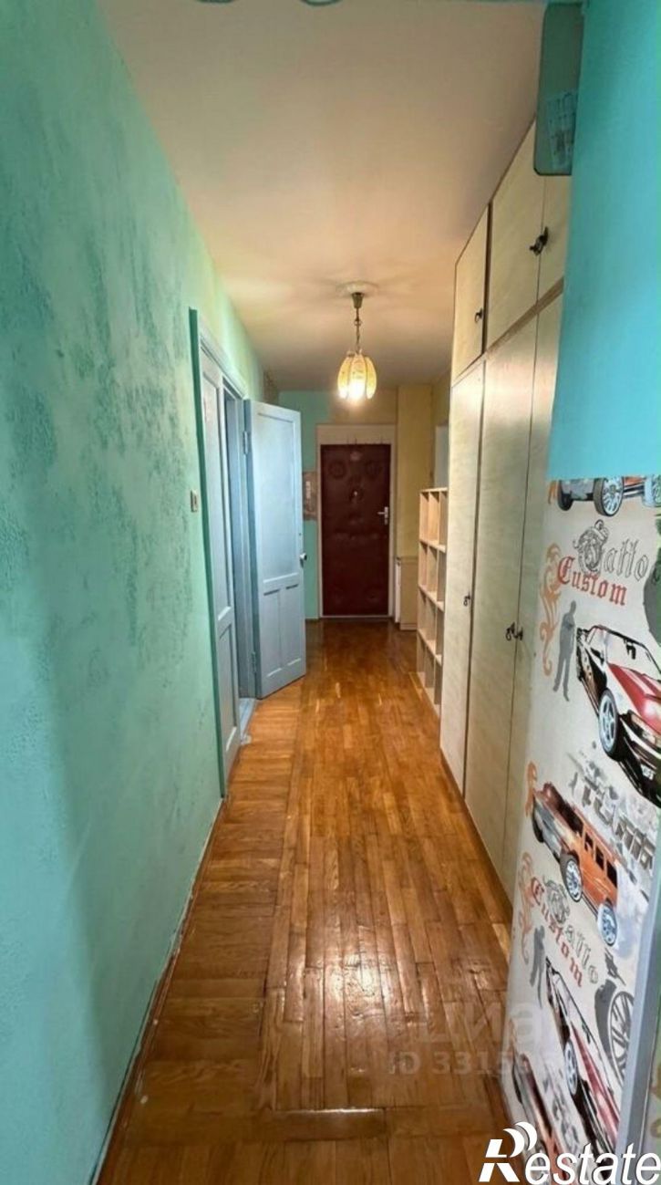 3-комн квартира улица Леселидзе, 8,  д. 8