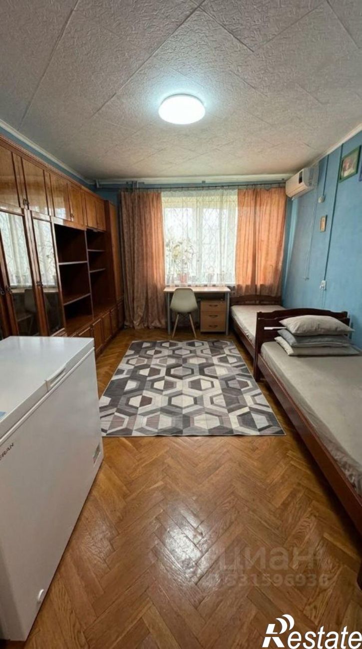 3-комн квартира улица Леселидзе, 8,  д. 8