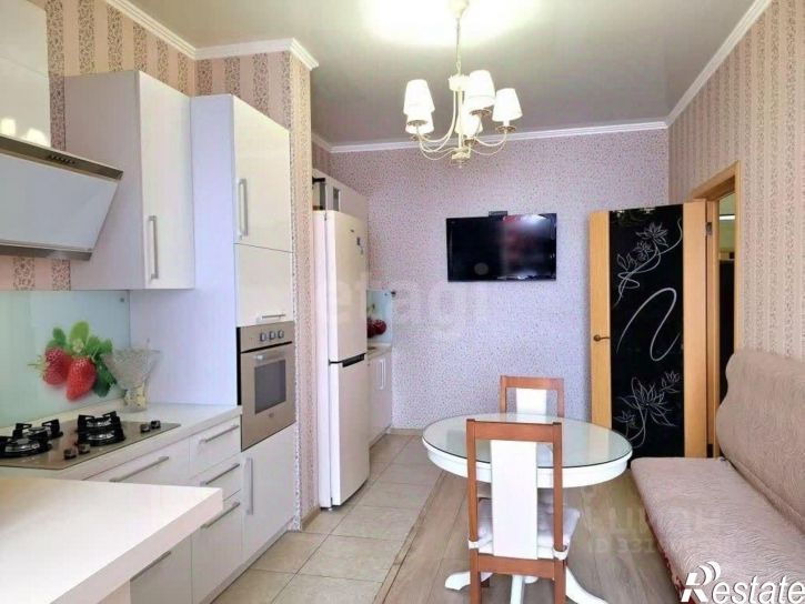 2-комн квартира ул Приморская, 1,  д. 1