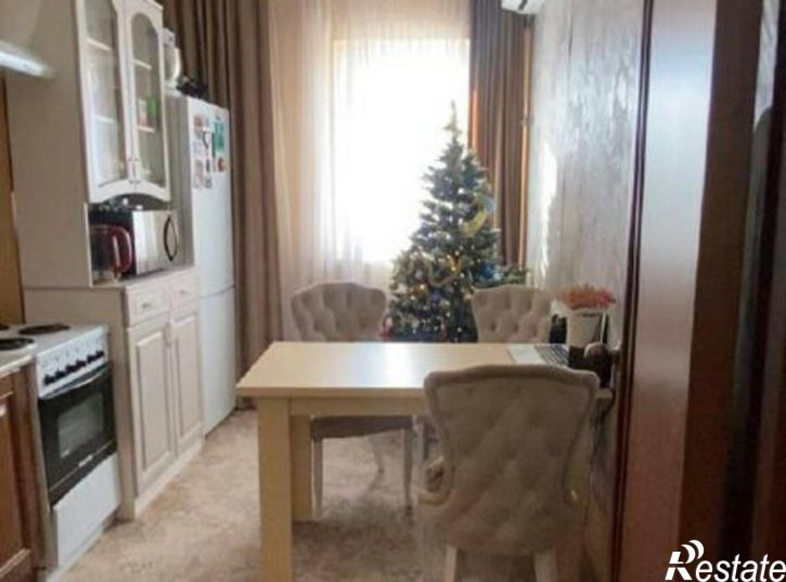 2-комн квартира ул Адмирала Холостякова, 18,  д. 18