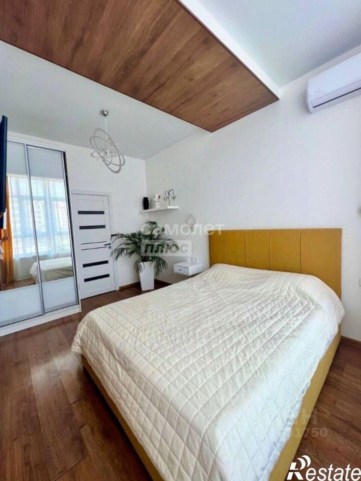 2-комн квартира ул Крымская, 22 8,  д. 22 8,  к. 8