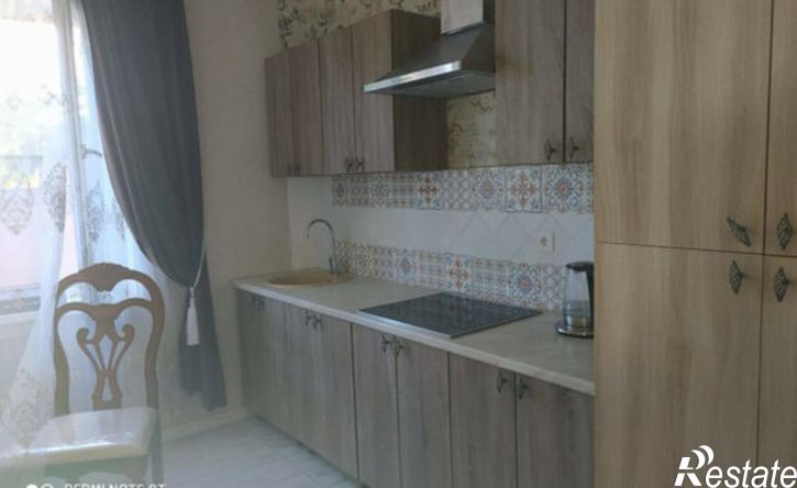 3-комн квартира ул Старшинова, 8,  д. 8