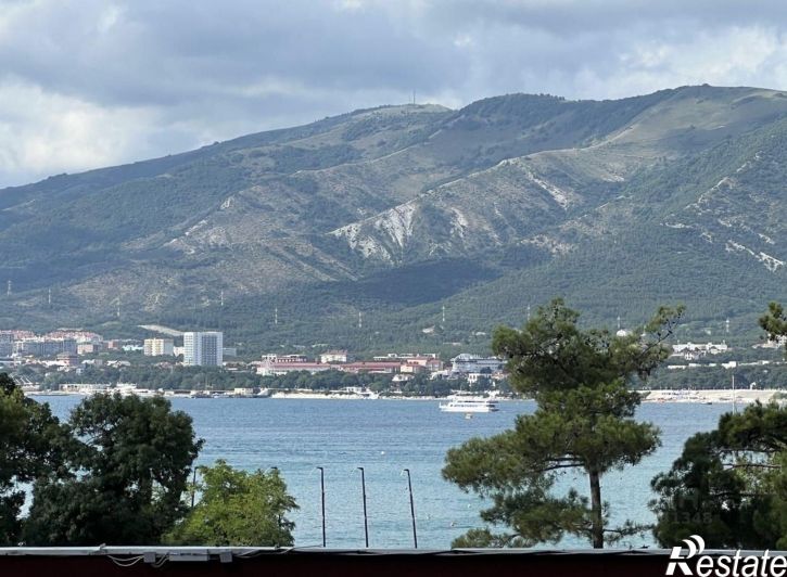 2-комн квартира ул Крымская, 3 2,  д. 3 2,  к. 2