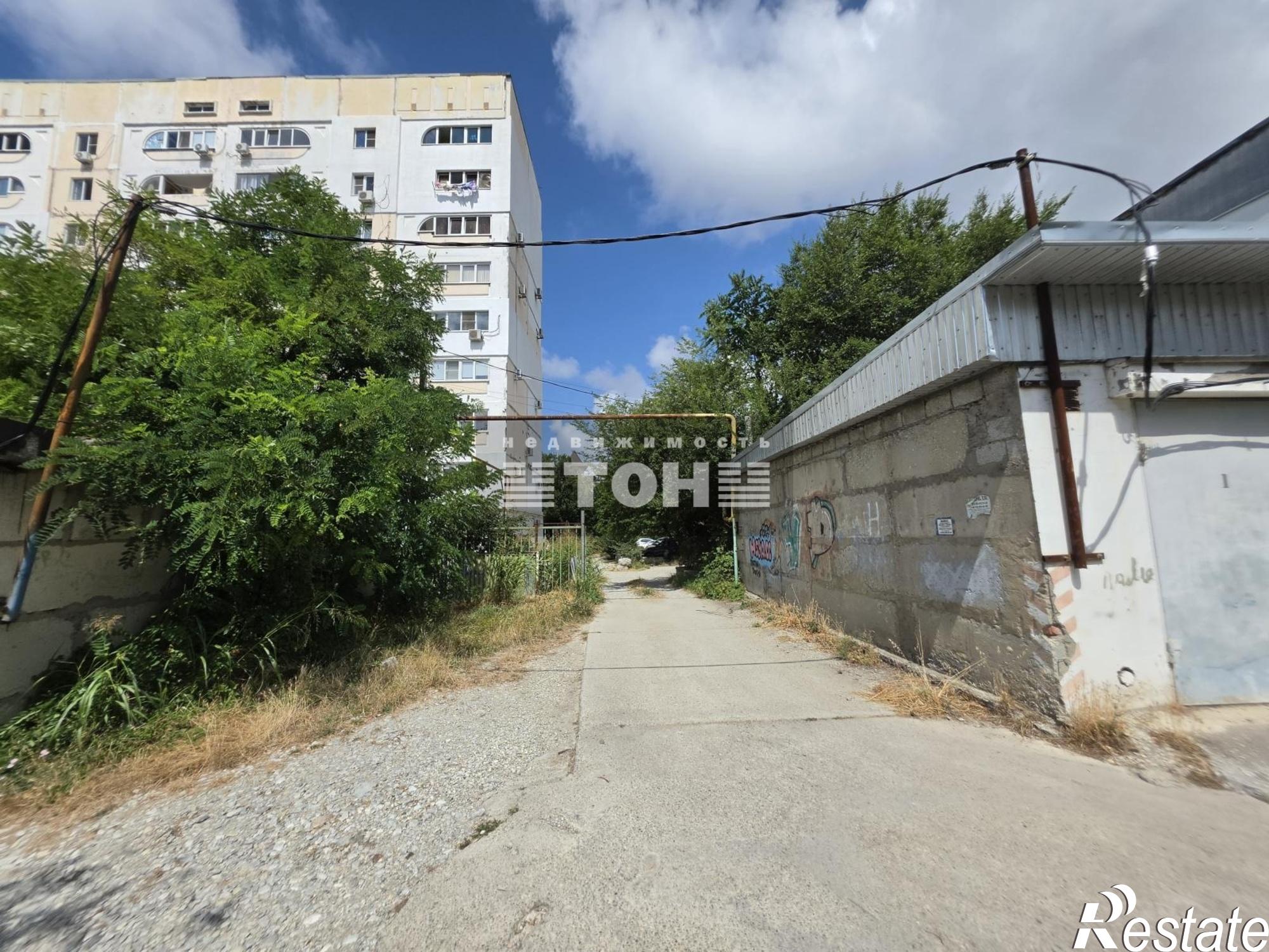 Купить гараж, место в паркинге за 5 500 000 рублей на пер. Сосновый, 1