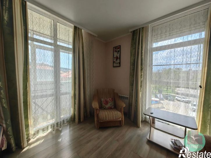 2-комн квартира Островского улица,172