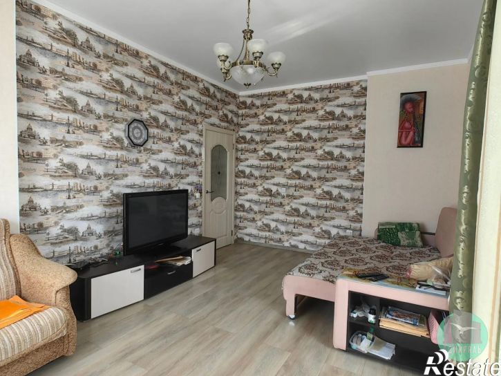 2-комн квартира Островского улица,172