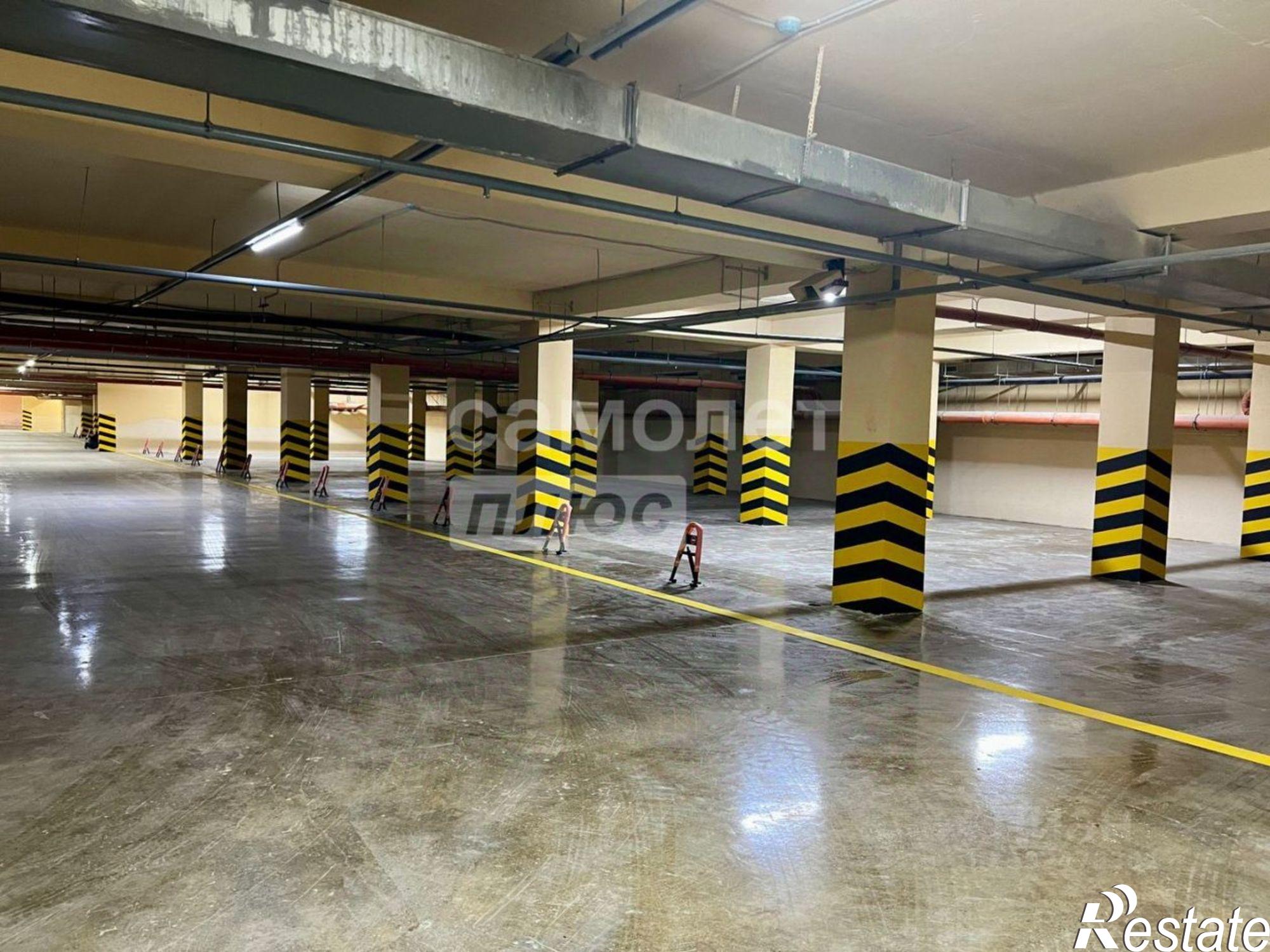 Купить гараж, место в паркинге за 3 851 860 рублей на ул Шмидта, 3