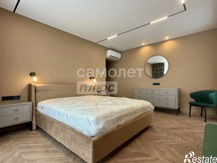 3-комн квартира ул Шмидта, 3,  д. 3