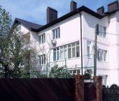 2-комн, 65кв м, этаж 2/3 ул Новороссийская, 19