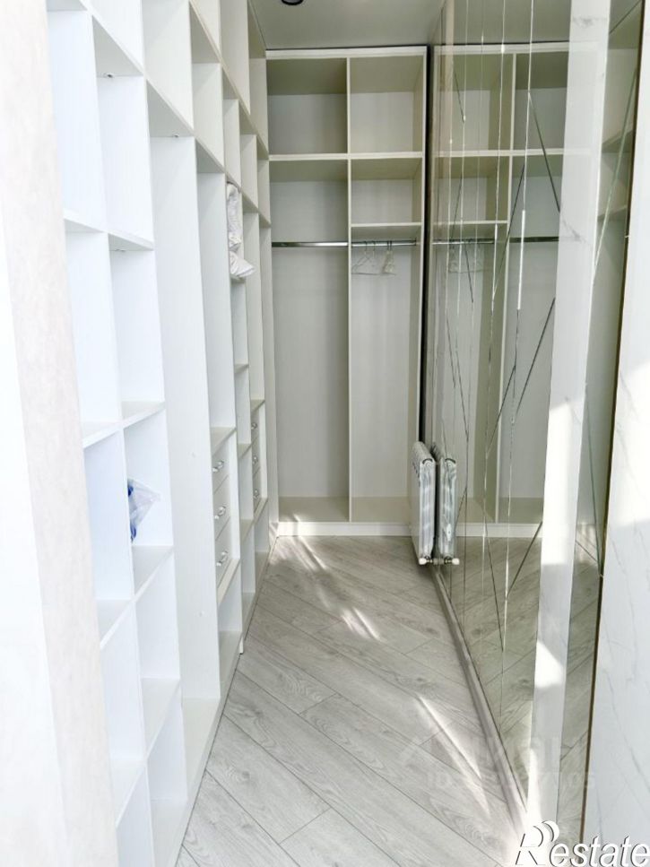 3-комн квартира ул Крымская, 3 4,  д. 3 4,  к. 4