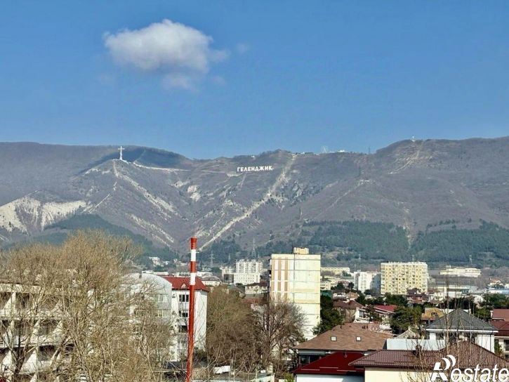 4-комн квартира ул Новороссийская, 75,  д. 75